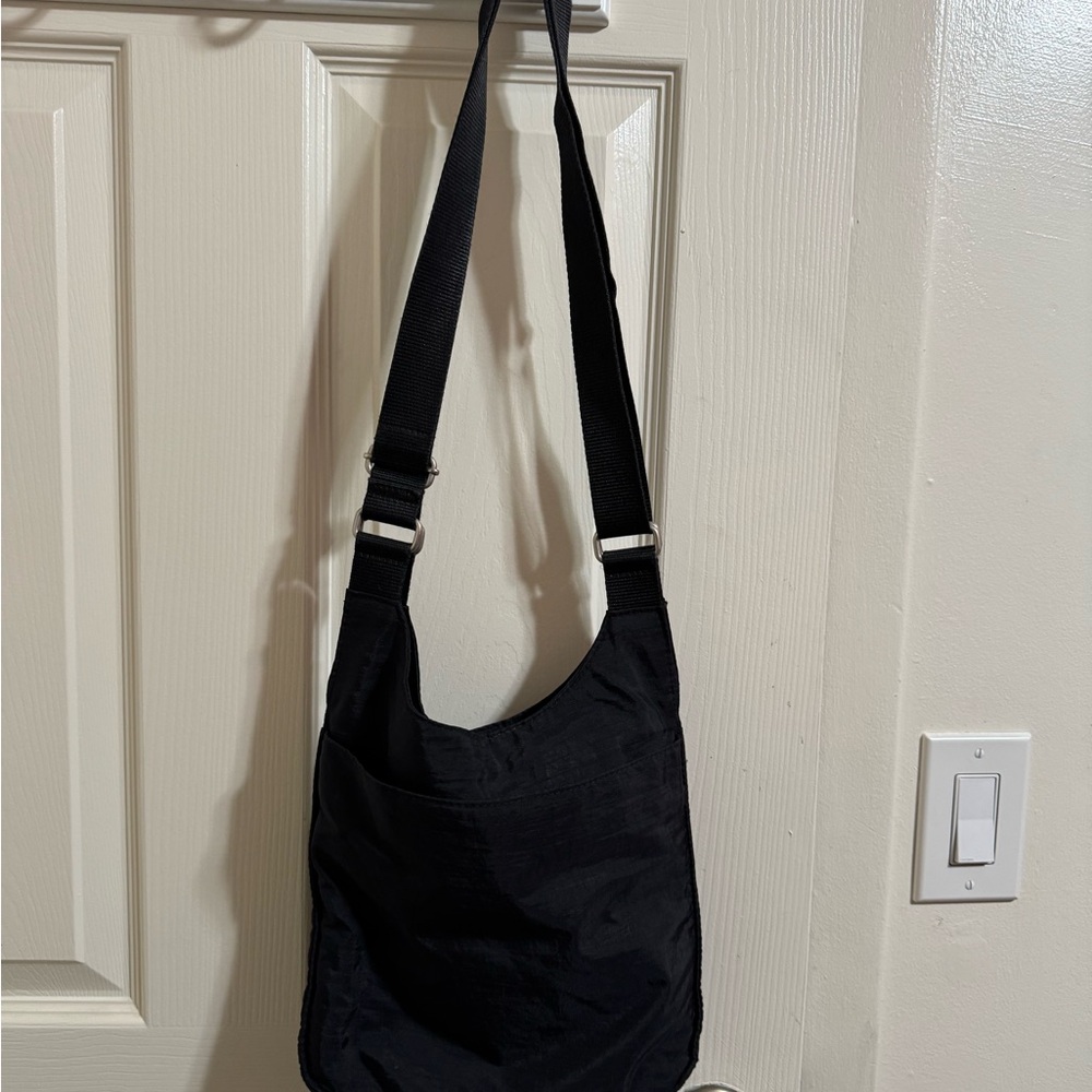 Baggallini Black Crossbody Bag - Picture 2 of 7